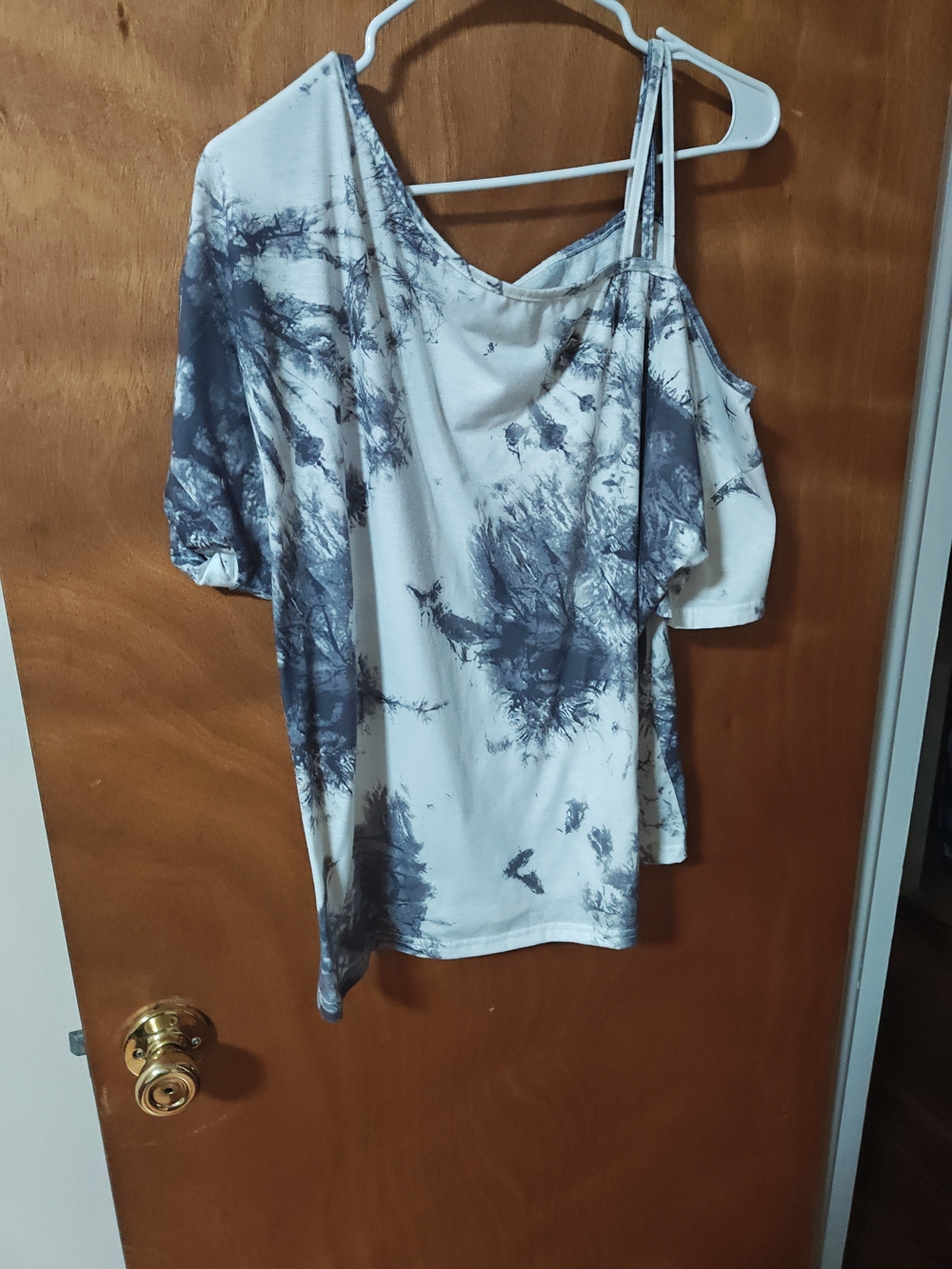 SHEIN Abstract Short Sleeve Top in White & Gray Size Small